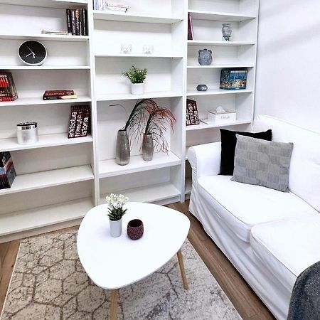 Hot Spot - Apartment - Sanador Victoriei Bükreş Dış mekan fotoğraf