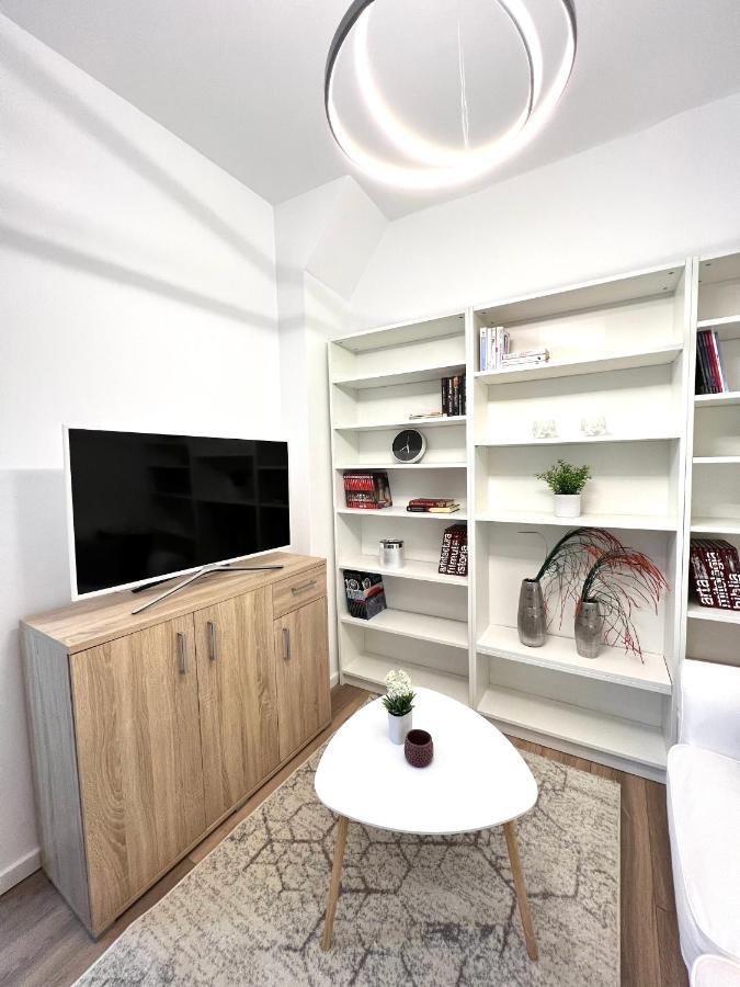 Hot Spot - Apartment - Sanador Victoriei Bükreş Dış mekan fotoğraf